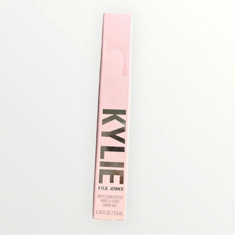 KYLIE COSMETICS Matte Liquid Lipstick in Shade A Moment Matte Brand New